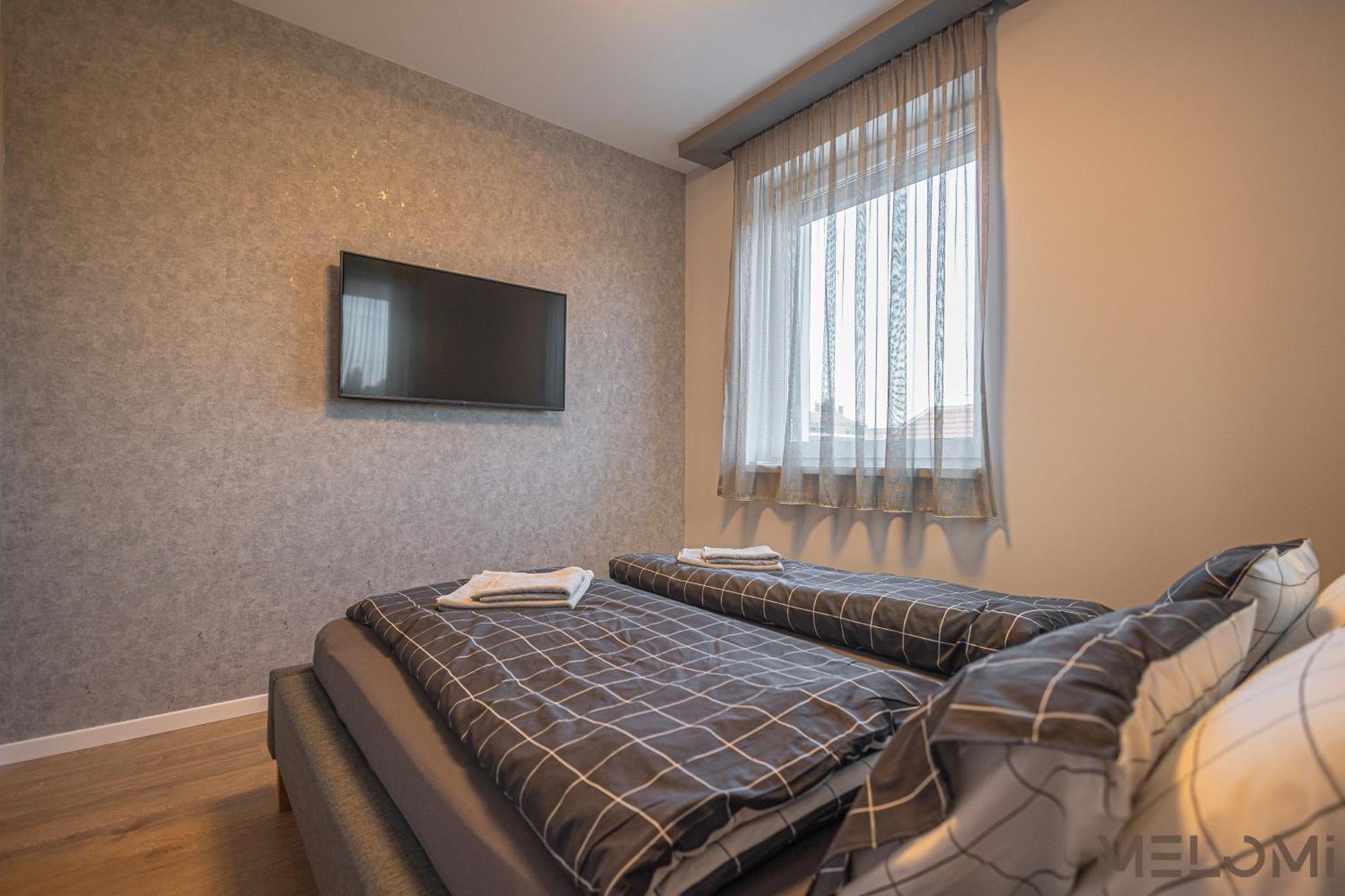 Melomi Apartman Шарвар Экстерьер фото