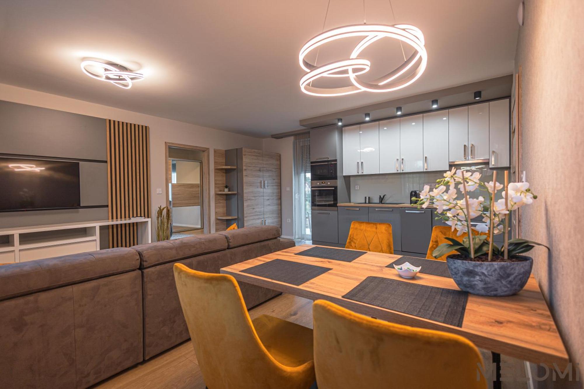Melomi Apartman Шарвар Экстерьер фото
